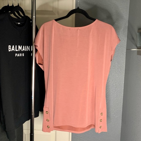 GREEN ENVELOPE Blouse w/ Button Details LARGE - Picture 2 of 3